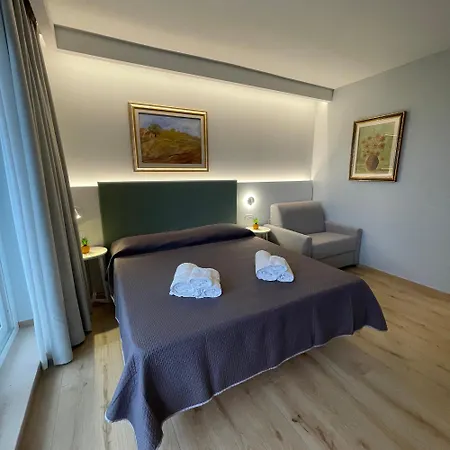 Bed and breakfast Atlantide 3*