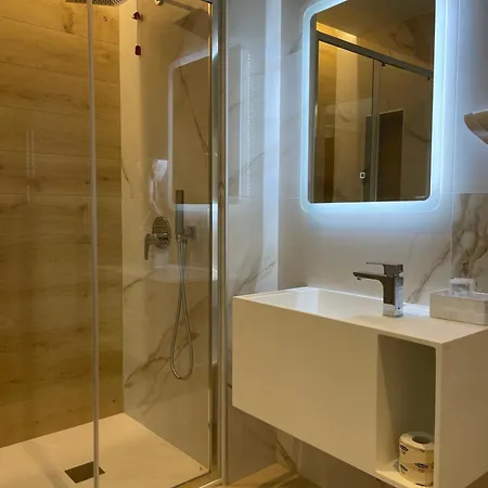 Atlantide Bed & Breakfast *
