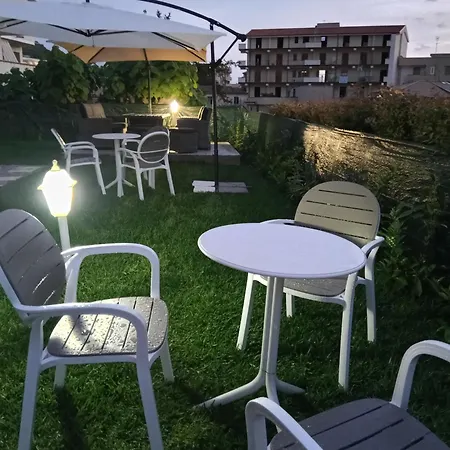 Atlantide לינה וארוחת בוקר טרופאה